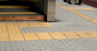 Тактильная плитка ПВХ в Алейске - купить от 722 руб. в ТротуарнаяПлитка