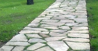 Профессиональная укладка камня на дорожки в Алейске в октябре
